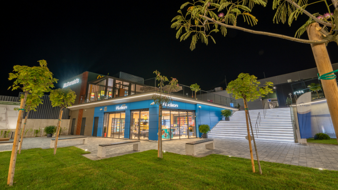 Галерия :: Снимка 3 :: Летище Варна разшири Терминал 2 с нова открита гейт зона (галерия)}