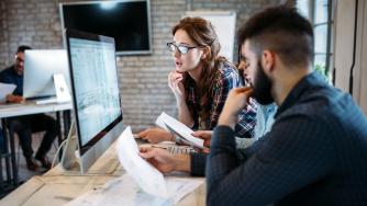 Само две държави в ЕС изпреварват България по дял на жените в ИКТ