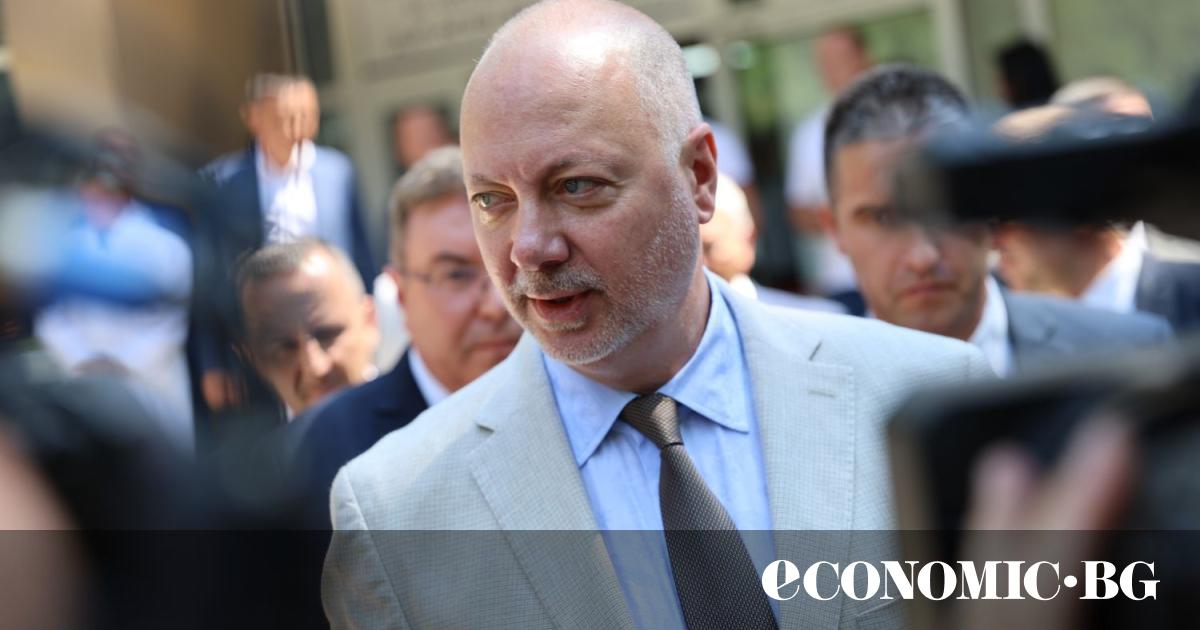 Успяхме! От 1.1.2026 г. България официално ще приеме еврото.“Това написа