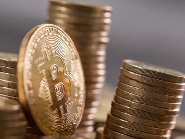 Биткойн достигна нов рекорд над 120 000 долара