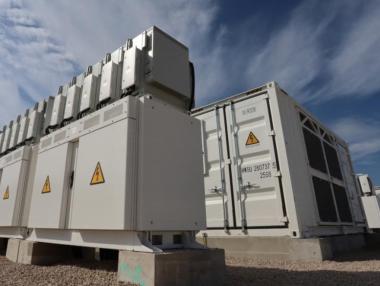 Вечерни новини: Български проект за батерии стана стратегически за ЕК; Нов държавен дълг за милиарди