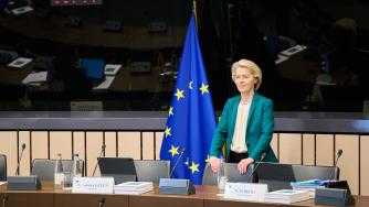 Комисията подготвя рекорден бюджет на ЕС за 1.7 трлн. евро