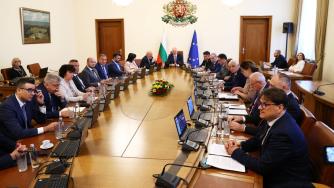 Правителството вече започна да подготвя бюджета за догодина в евро