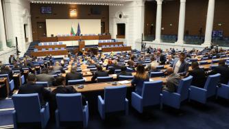 Парламентът разду общинската капиталова програма с ключова роля на ББР