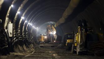 Метрото спира да се движи между станциите „Сливница“ и „Обеля“