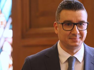 Държавата изготви насоки за бизнеса за двойното обозначаване на цените