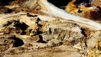 Износът на редкоземни елементи от Китай за САЩ скочи с 660%