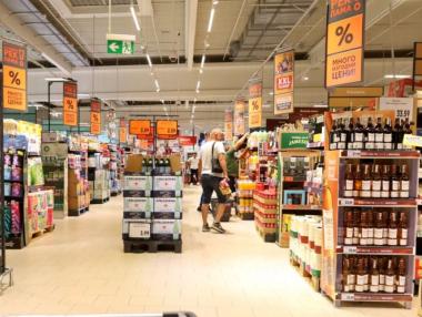 „Риск от дефицит на стоки“: Търговските вериги оспорват предложените по-високи глоби за спекула