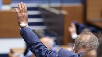 НС разреши на правителството да бори спекулата с непазарни методи