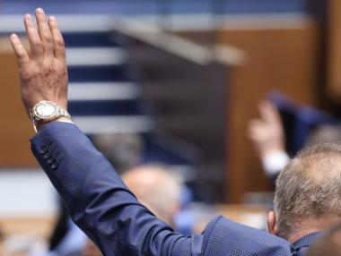 The National Assembly allowed the government to combat speculation with non-market methods