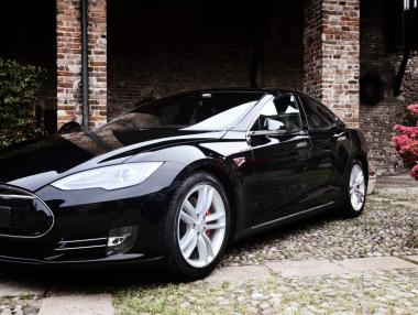 Tesla не спира да губи пазарен дял в Европа
