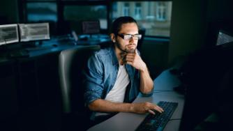 Microsoft посочи професиите, които AI няма да засегне и тези, които ще замени лесно