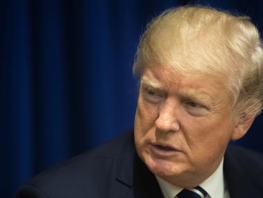 Тръмп даде две седмици на Путин да спре войната