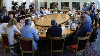 Вечерни новини: Ценовият контрол остава, но има отстъпки; Нов соларен парк край Бараково