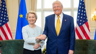 Тръмп заплаши ЕС с 35% мита, ако не инвестира 600 млрд. долара