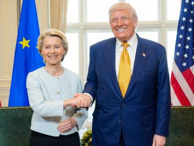 Тръмп заплаши ЕС с 35% мита, ако не инвестира 600 млрд. долара