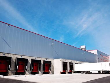 Строителството на нови индустриални площи продължава да се забавя