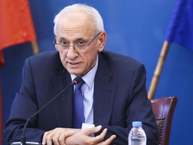 България купува още два медицински хеликоптера