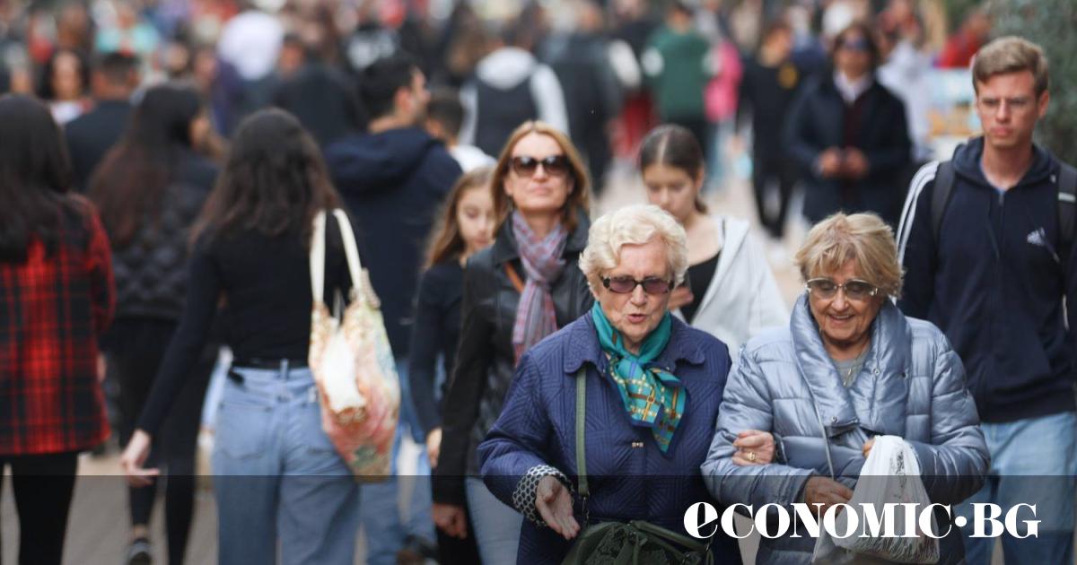 Размерът на средния осигурителен доход за страната за месец юни