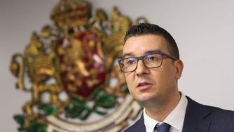 Държавата обещава до седмица да има насоки за двойното обозначаване на цените