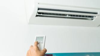 Как горещите вълни влияят на търсенето на електроенергия в Югоизточна Европа?