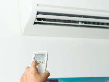 Как горещите вълни влияят на търсенето на електроенергия в Югоизточна Европа?