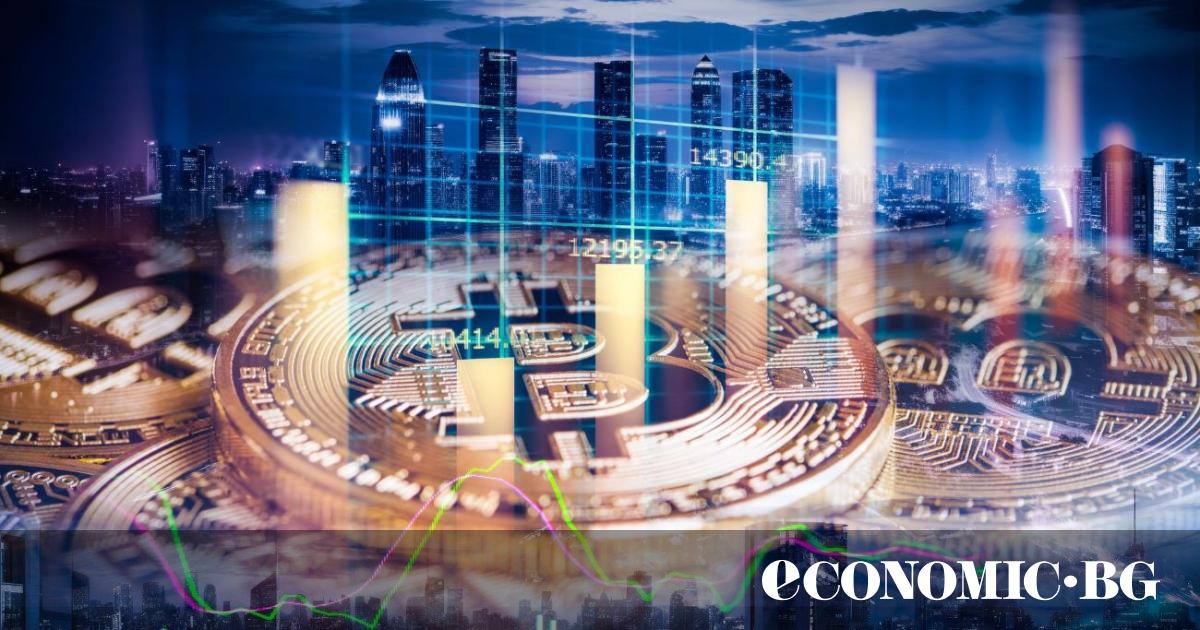 Това беше лято, което криптосветът ще запомни, пише CNN Business.Биткойн