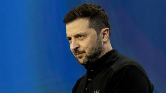 Украйна предлага да купи американски оръжия за 100 млрд. долара