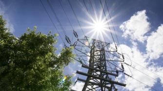 Екстремните горещини разкриват уязвимостите на европейската електропреносна мрежа