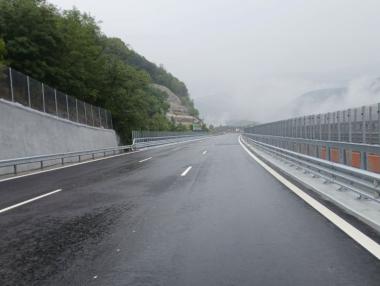 АПИ отваря за движение и третия виадукт по „Хемус“