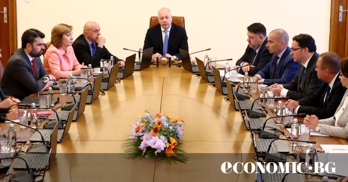 Министърът на регионалното развитие Иван Иванов ще възложи процедура за