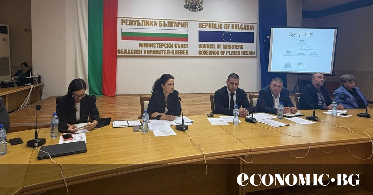 Представители на ВиК-Плевен и общината, със съдействието на Басейнова дирекция“,