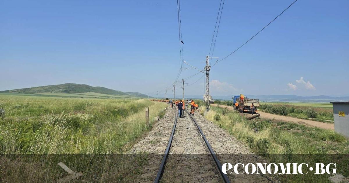 Фирма без финансови отчети забавя ключовата жп връзка със Северна