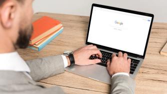 Онлайн издателите търсят противодействие на заплахата „Google Zero“