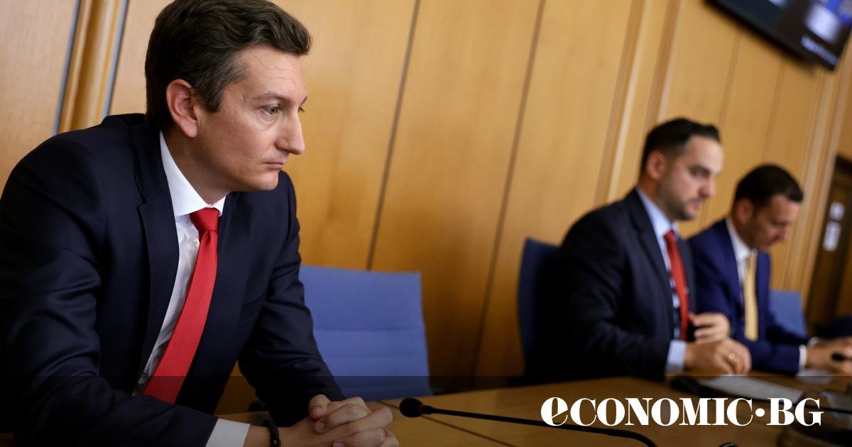 Столичният общински съвет (СОС) упълномощи кмета Васил Терзиев да избере