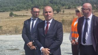 Караджов обеща готова жп линия Костенец – Септември до 2029 г.