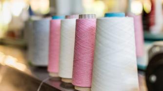 „Стара планина холд“ продаде дела си в производител на трикотаж