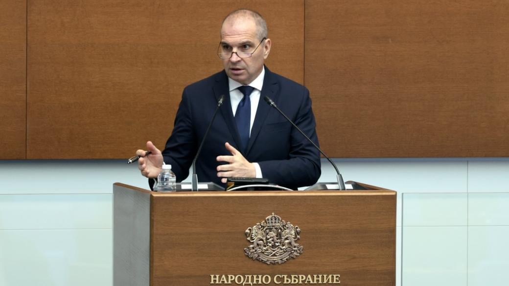 Караджов не очаква интерес от чужди компании към българските железници
