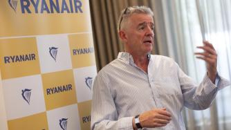 Ryanair стимулира лов на ръчния багаж с нови бонуси