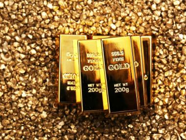 Златото доближи 3500 долара за тройунция