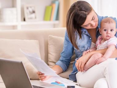 „Продължаваме промяната“ опитва да върне майките по-рано на работа