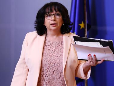 Бюджетът е напът да крушира при попътен вятър