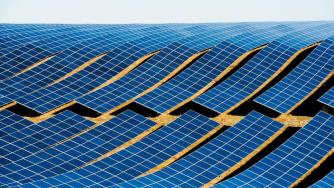 Вечерни новини: „Безнадеждност“ в БДЖ; Българска следа в мащабна схема със солари