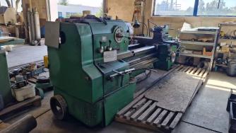 Потъването на българската индустрия леко се забави