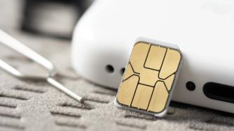 Ще убие ли най-новият iPhone SIM картата?