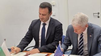 САЩ ще помагат на България и с малките модулни реактори