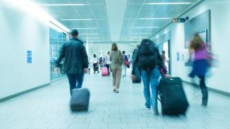 С пари за квартира и преместване държавата ще връща българите от чужбина