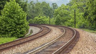 Вечерни новини: Частници заместват НКЖИ за жп мрежата; Жалбата срещу ремонта на ПАВЕЦ „Чаира“ падна