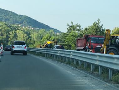 АПИ обяви мегапоръчка за мантинели на стойност 960 млн. лв.