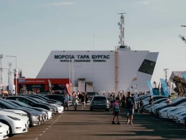 Eldrive и Община Бургас събраха над 200 електромобила на фестивал в града